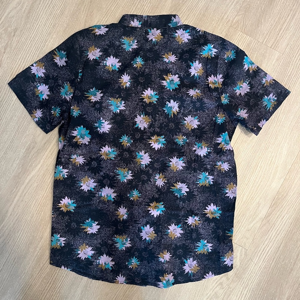 Volcom Men’s Patterned Button Down Shirt Size L B… - image 5